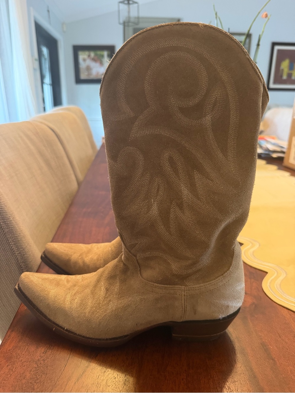 KEmo Sabe Women's Tan Suede Cowboy Boots with Decorative Stitching - Picture 2 of 8